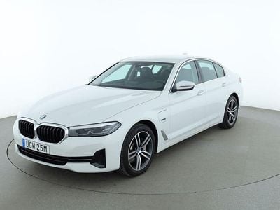 Begagnad BMW 530e 292 HK (214 kW) 2023 Vit Sedan
