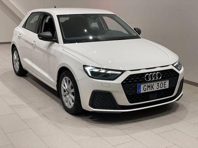 Cortinavit Begagnad 2022 Audi A1 Sportback Proline Halvkombi | 189 900 kr (Bra pris)