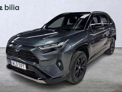 Grå Begagnad 2022 Toyota RAV4 Hybrid Style SUV | 389 900 kr (Bra pris)