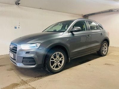 Grå Begagnad 2016 Audi Q3 Sport SUV | 173 000 kr (Marknadspris)