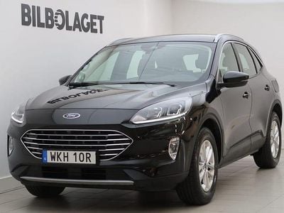 Svart Begagnad 2022 Ford Kuga Titanium SUV | 219 800 kr (Marknadspris)