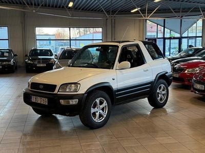 Vit Begagnad 1999 Toyota RAV4 SUV | 32 900 kr