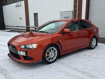 Begagnad Mitsubishi Lancer Sportback 240 HK (176 kW) 2010 Pearl metallic Halvkombi