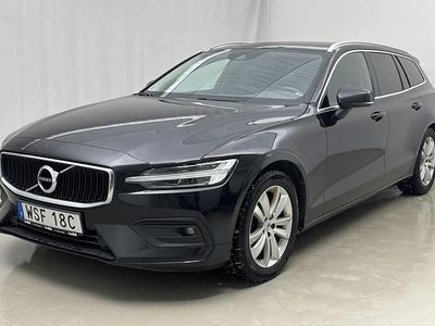 Svart Begagnad 2019 Volvo V60 Momentum Kombi | 175 000 kr (Marknadspris)