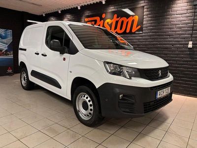 Vit Begagnad 2019 Peugeot Partner Minibuss | 169 000 kr (Marknadspris)