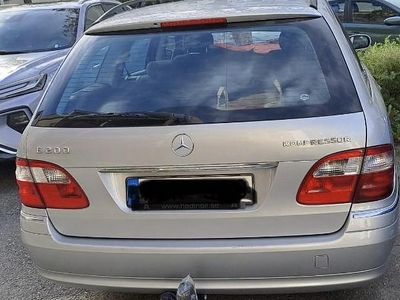 Mercedes E200