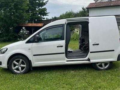 Begagnad VW Caddy 102 HK (75 kW) 2011 Minibuss