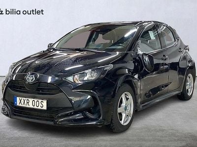 Svart Begagnad 2022 Toyota Yaris Halvkombi | 169 900 kr (Bra pris)