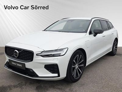 Begagnad Volvo V60 350 HK (257 kW) 2024 Vit Kombi