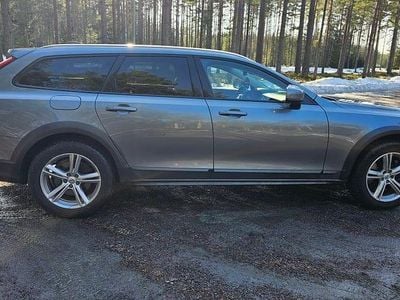 Begagnad Volvo V90 CC 190 HK (139 kW) 2019 Kombi