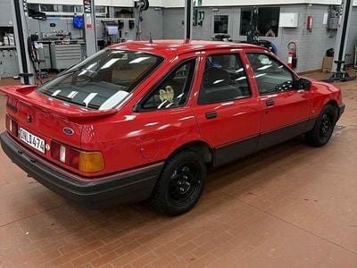 Begagnad Ford Sierra 120 HK (88 kW) 1989