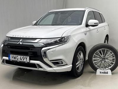 Begagnad Mitsubishi Outlander 136 HK (100 kW) 2020 Vit SUV