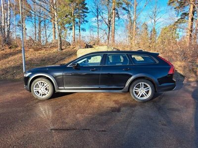 begagnad Volvo V90 CC D4 AWD,AUT, VOC, Drag, Euro 6 190hk