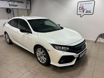 Begagnad Honda Civic Dynamic 126 HK (92 kW) 2018 Vit Halvkombi