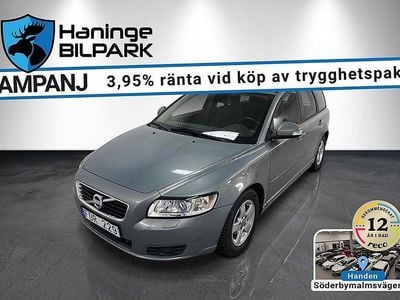 Blå Begagnad 2010 Volvo V50 Momentum Kombi | 69 995 kr (Marknadspris)