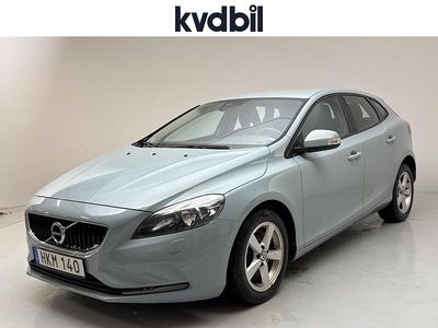 Begagnad Volvo V40 Kinetic 120 HK (88 kW) 2017 Ljusblå Halvkombi