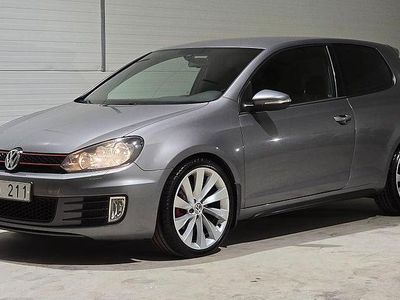 Grå Begagnad 2010 VW Golf VI GTI Halvkombi | 94 900 kr (Marknadspris)