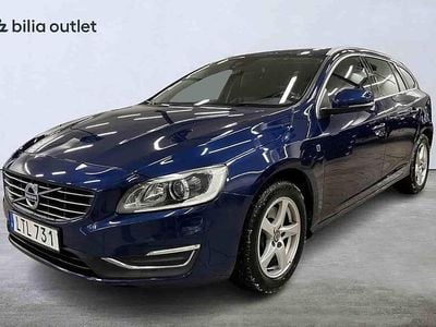 Blå Begagnad 2015 Volvo V60 Kombi | 184 900 kr