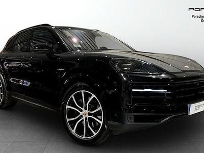 Svart Begagnad 2025 Porsche Cayenne SUV | 1 195 000 kr (Bra pris)