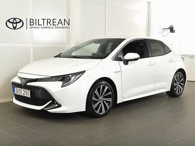 Vit Begagnad 2021 Toyota Corolla Hybrid | 234 900 kr