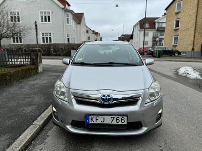 Toyota Auris Hybrid