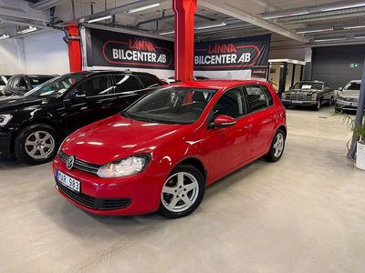 Röd Begagnad 2011 VW Golf VII Halvkombi | 89 900 kr (Marknadspris)