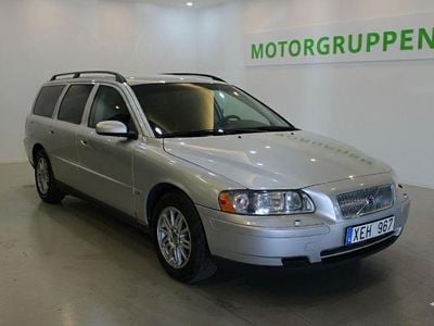 Ljusgrå (grå) Begagnad 2005 Volvo V70 Business Edition Kombi | 64 900 kr (Dyr)
