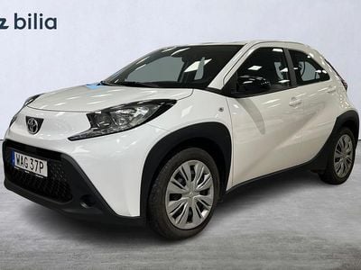 Begagnad Toyota Aygo X Play 72 HK (52 kW) 2023 Vit SUV