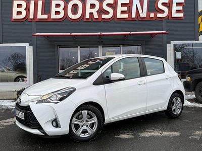 Vit Begagnad 2017 Toyota Yaris Multidrive S Halvkombi | 145 000 kr (Marknadspris)