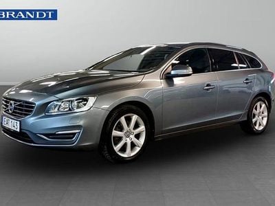 Begagnad Volvo V60 Momentum 151 HK (111 kW) 2018 Grå Kombi