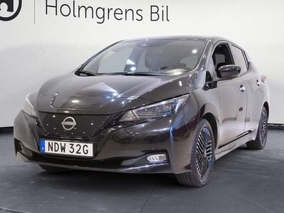 Metallic black Begagnad 2022 Nissan Leaf Tekna Halvkombi | 179 900 kr (Marknadspris)