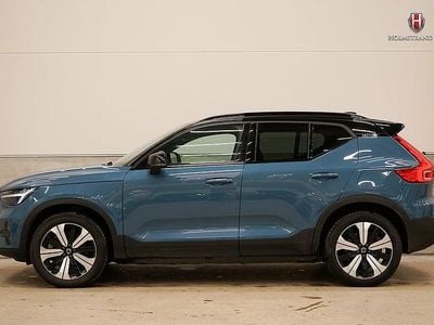Blå Begagnad 2023 Volvo XC40 SUV | 329 900 kr (Superpris)