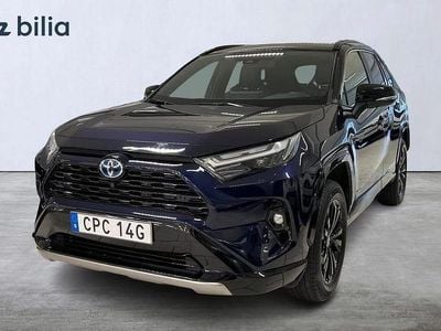 Blå Begagnad 2022 Toyota RAV4 Hybrid Style SUV | 419 900 kr (Marknadspris)