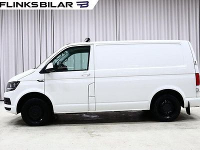 Vit Begagnad 2018 VW Transporter Van | 139 800 kr