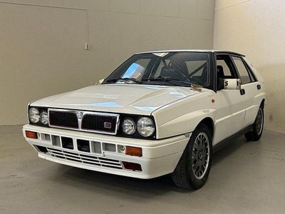 Begagnad Lancia Delta 1989 Vit Halvkombi