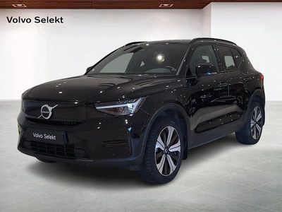 Svart Begagnad 2023 Volvo XC40 Core SUV | 299 000 kr (Bra pris)