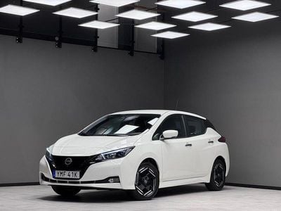 Vit Begagnad 2022 Nissan Leaf 360º Halvkombi | 189 900 kr (Marknadspris)