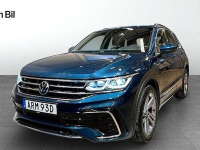 Blå Begagnad 2020 VW Tiguan R-line SUV | 369 900 kr (Dyr)