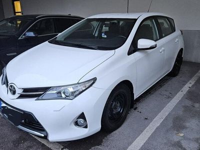 begagnad Toyota Auris 1.4 D-4D