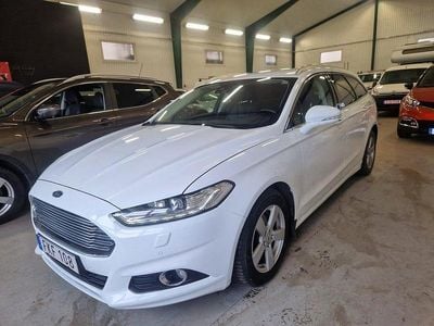 Begagnad Ford Mondeo Titanium 150 HK (110 kW) 2015 Vit Kombi