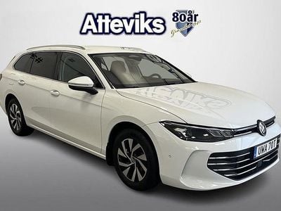 Vit Begagnad 2024 VW Passat Business Kombi | 334 900 kr (Lite dyr)