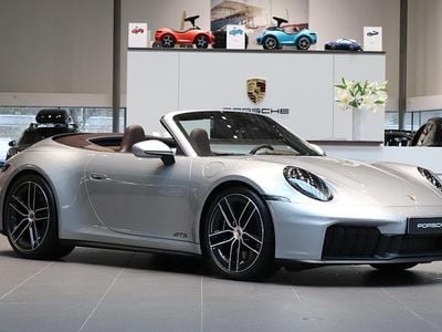 Flerfärgad Ny 2026 Porsche 911 Cab | 2 179 200 kr