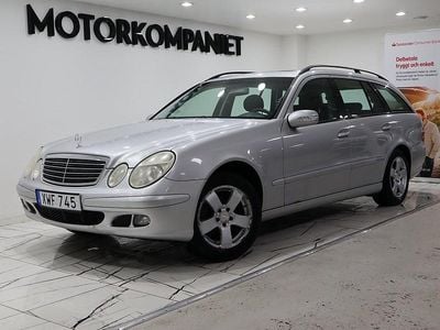 Begagnad Mercedes E200 Classic 163 HK (119 kW) 2005 Silver Kombi