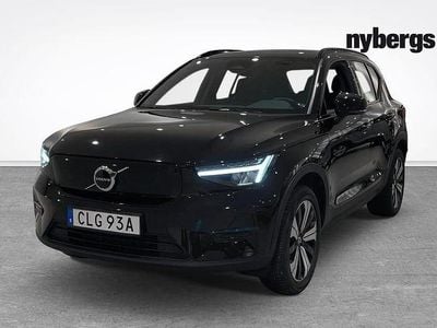 Begagnad Volvo XC40 Core 185 kW (252 HK) 2022 Svart SUV