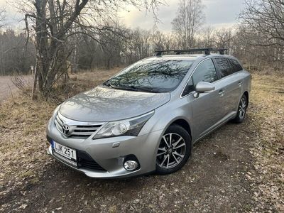 begagnad Toyota Avensis Kombi 2.0 D-4D Euro 5