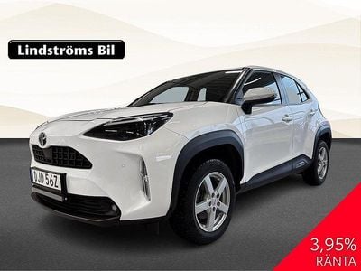 Begagnad Toyota Yaris Cross Active 92 HK (67 kW) 2022 Vit SUV