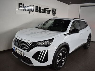 Vit Begagnad 2024 Peugeot 2008 Allure SUV | 245 800 kr (Marknadspris)