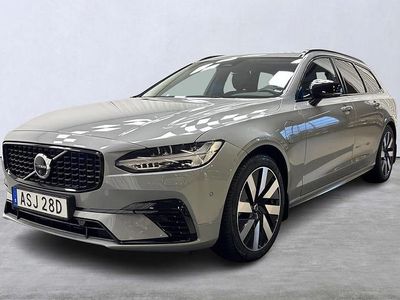 Grå Begagnad 2024 Volvo V90 Plus Kombi | 489 900 kr (Marknadspris)