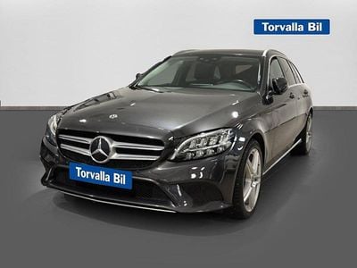 Grå Begagnad 2021 Mercedes C300e Kombi | 229 000 kr (Marknadspris)