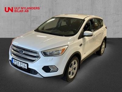 Frozen white Begagnad 2017 Ford Kuga Trend SUV | 99 000 kr (Marknadspris)